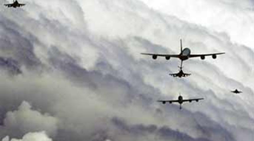 KYB: T&uuml;rk savaş u&ccedil;akları 6 saat keşif u&ccedil;uşu yaptı!