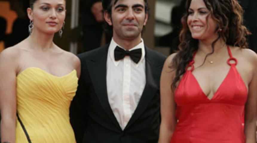 "Yaşamın kıyısında"ya &ouml;d&uuml;l