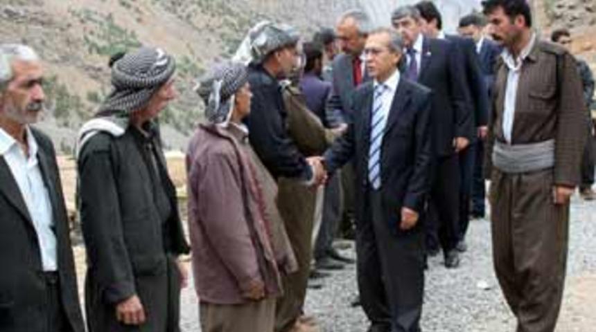 8 asker komisyonda g&ouml;r&uuml;ş&uuml;lecek