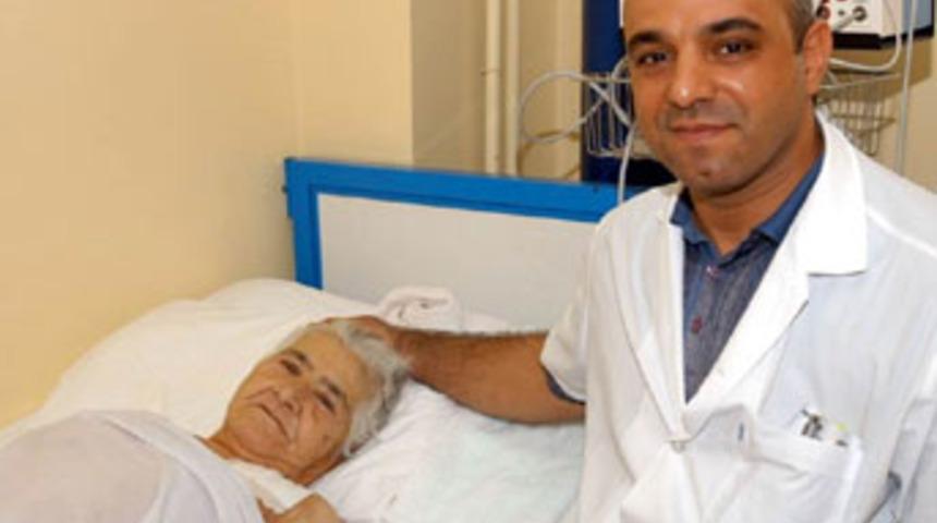 75 yaşındaki kadına şok cihazı takıldı