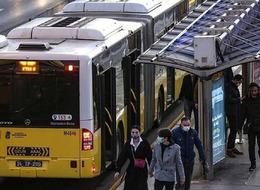 Son dakika | İstanbul'da toplu taşıma ücretlerine zam! İşte yeni fiyatlar: Aylık ve öğrenci abonmanı, metrobüs, tam bilet...