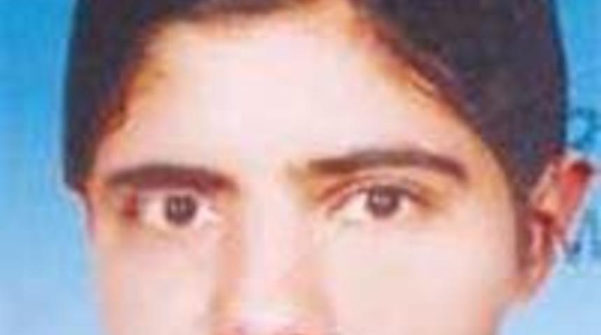 &Ouml;nce d&ouml;vd&uuml;ler sonra boğazını kestiler