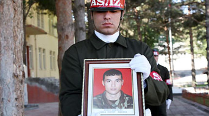 Şehit asker, Babacan'ın kuzeni