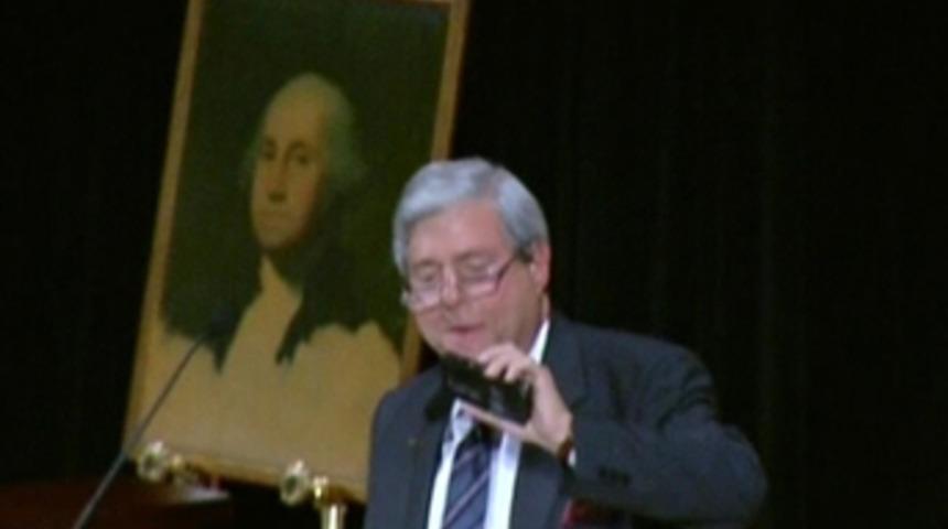 Nazar boncuklu Amerikan Belediye Başkanı