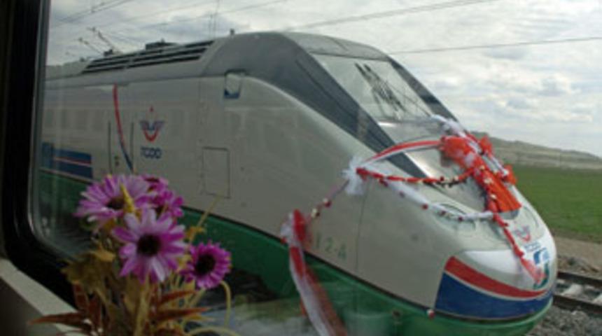 Hızlı tren bu gece Edirne'den giriş yapacak