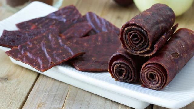 Lezzetli atıştırmalık arayanlar bu tarif tam size göre! Erikten pestil nasıl yapılır? İşte püf noktası 