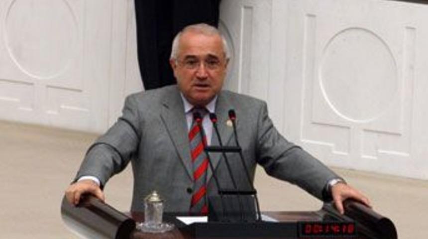 &Ccedil;i&ccedil;ek'ten Başbakan'ın servetiyle ilgili a&ccedil;ıklama