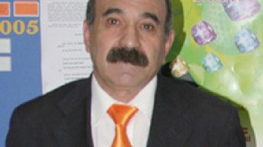 Bunalıma giren dershane m&uuml;d&uuml;r&uuml; kendini astı
