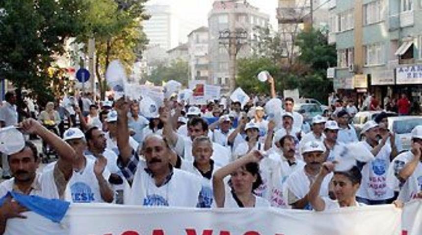 İş&ccedil;i ve memur, 1 Nisan'da alanlarda