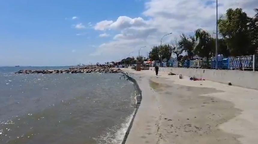 O ilde denize girme yasağı! 2 gün boyunca sürecek, kırmızı bayraklar dalgalanacak