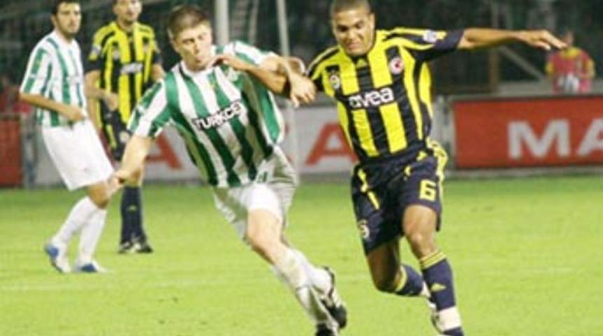 Fener eve d&ouml;nd&uuml;: 1-1
Kasımpaşa-G.Saray: 0-1