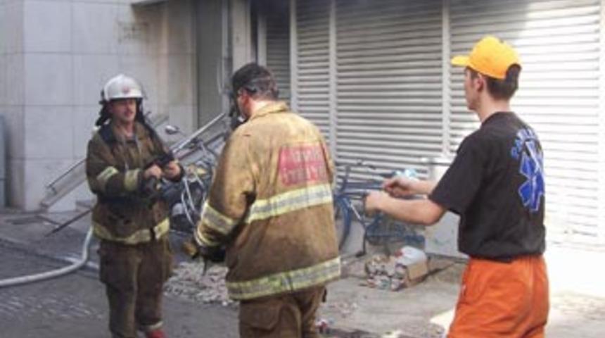 Elektrik trafosu aşırı sıcağa dayanamadı