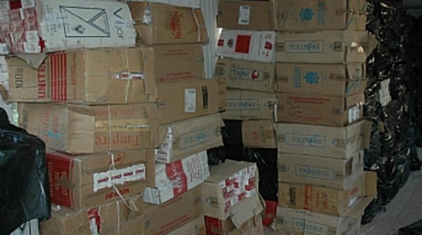 Van'da ka&ccedil;ak sigara operasyonu