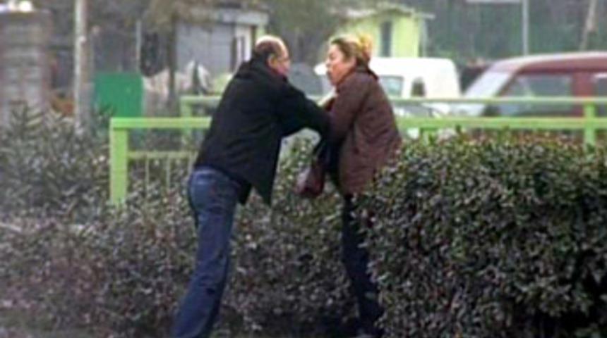 İntihar eden hakim eşini d&ouml;verken g&ouml;r&uuml;nt&uuml;lenmiş