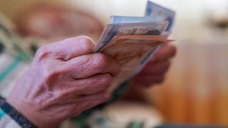 Emekliye ek zam için tarih netleşti! En düşük emekli maaşı 10 bin TL mi olacak? SGK Uzmanı Özgür Erdursun, “Eşi benzeri görülememiş zam” diyerek açıkladı