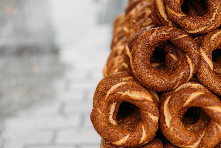 "Çekirdek paketinin içinden yılan kafası çıktı" bile var! 2023'ün en ilginç şikayetlerini duyan inanamıyor... "Keke muska mı yaptınız?" G5