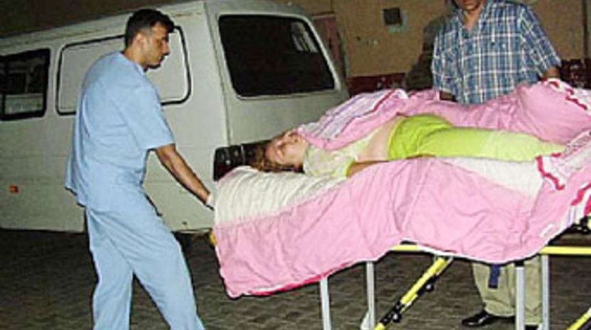 &Ouml;l&uuml;m&uuml;n eşiğinden kocası kurtardı