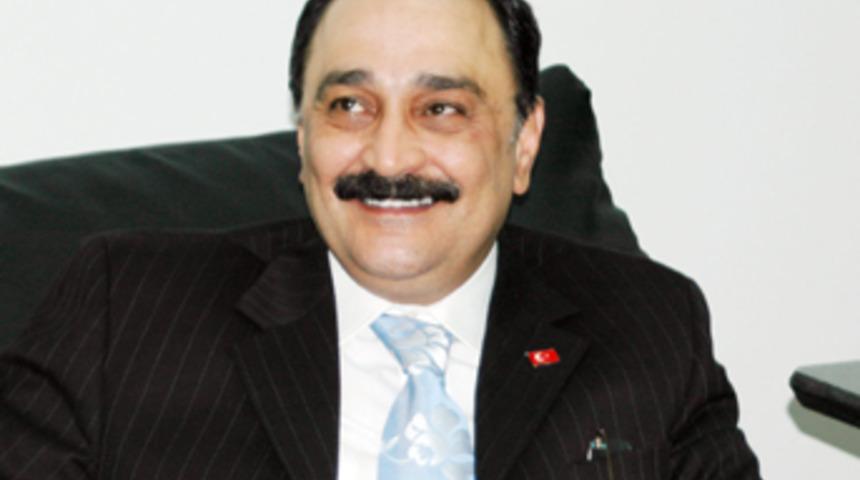 Sinan Ayg&uuml;n kime oy verecek?