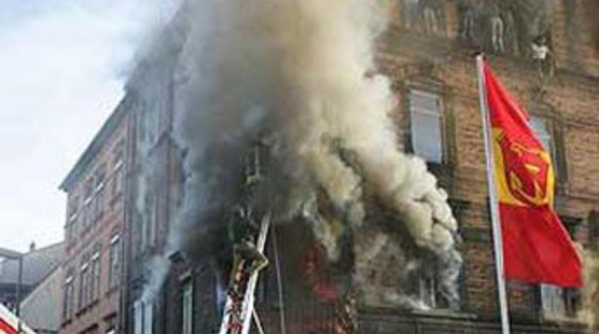 Almanya'daki yangın Meclis g&uuml;ndeminde