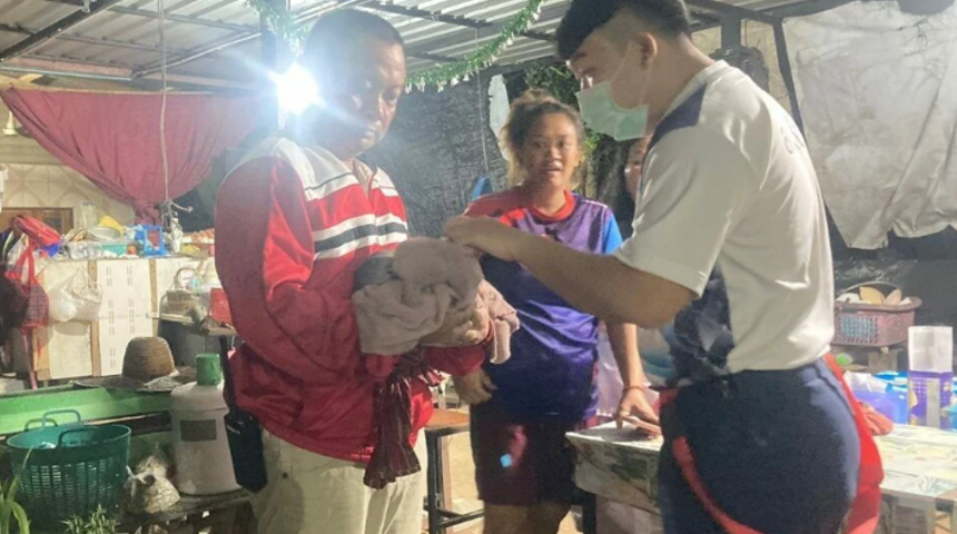 Çantanın içinde terk edilen yenidoğan bebeği köpek buldu! “Biraz daha geç kalınsa havasızlıktan ölecekti”