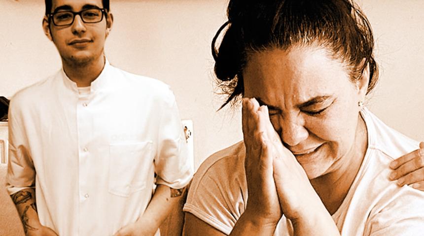 Arkadaşlarıyla birlikte Çeşme'ye gitmişti... Genç Veli'den 25 gündür haber alınamıyor! "Elimde bir tek fotoğrafı kaldı"