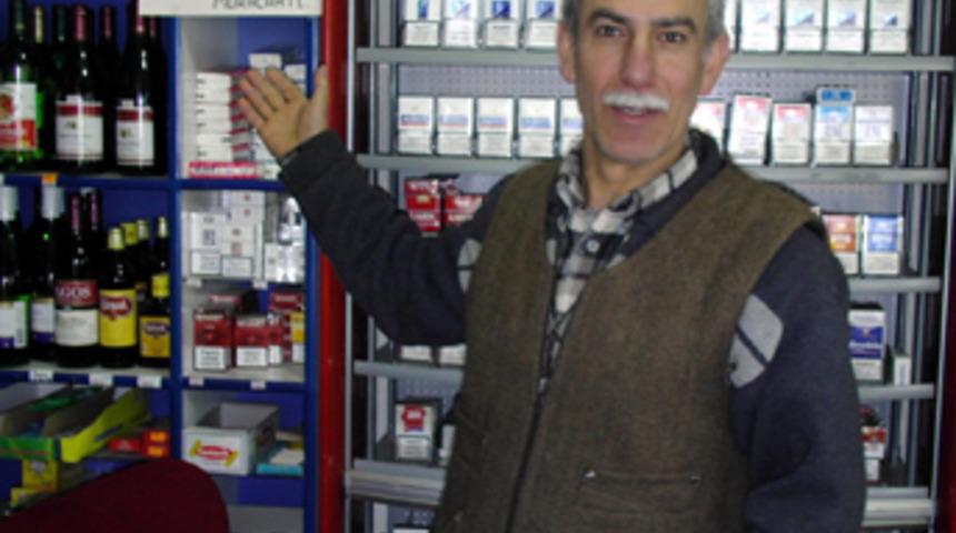 Bulduğu paranın sahibini ilanla arıyor