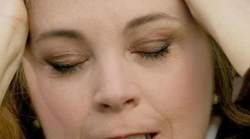 Bebeğini boğarak &ouml;ld&uuml;rd&uuml;