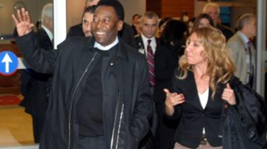 Efsanevi futbolcu Pele, İstanbul'da!..