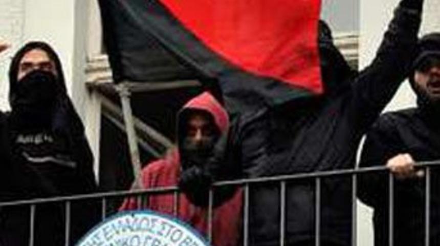 Yunan B&uuml;y&uuml;kel&ccedil;iliği işgal edildi