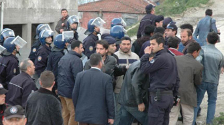 Kocaeli'de Roman vatandaşlar polise saldırdı