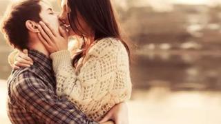 Dolu dizgin aşk yaşıyorlar: En romantik ve eşine sadık burçlar!