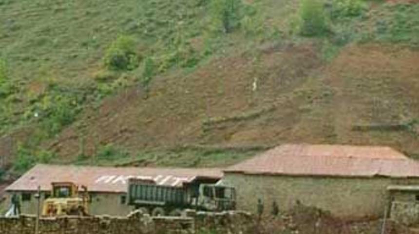 Akt&uuml;t&uuml;n'de silah sesleri dinmek bilmiyor