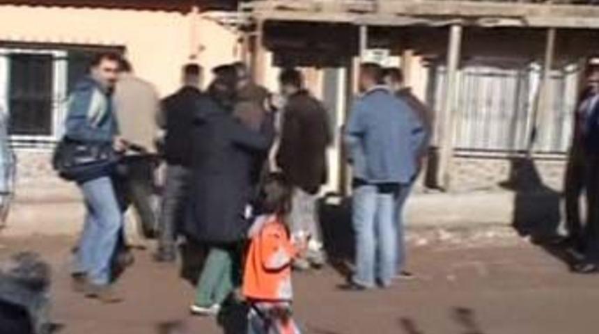 Evlenme vaadiyle dolandırılınca kendini astı