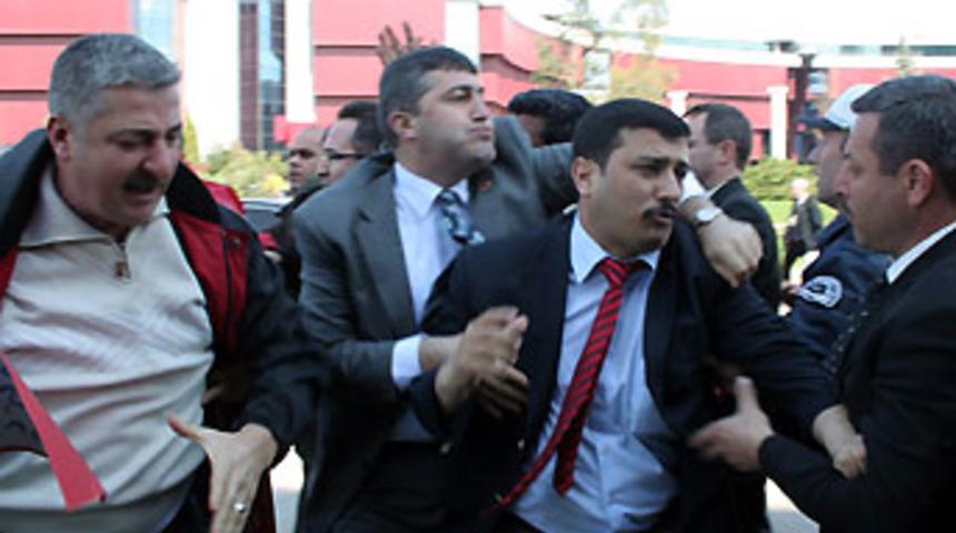 Unakıtan'dan protesto tepkisi