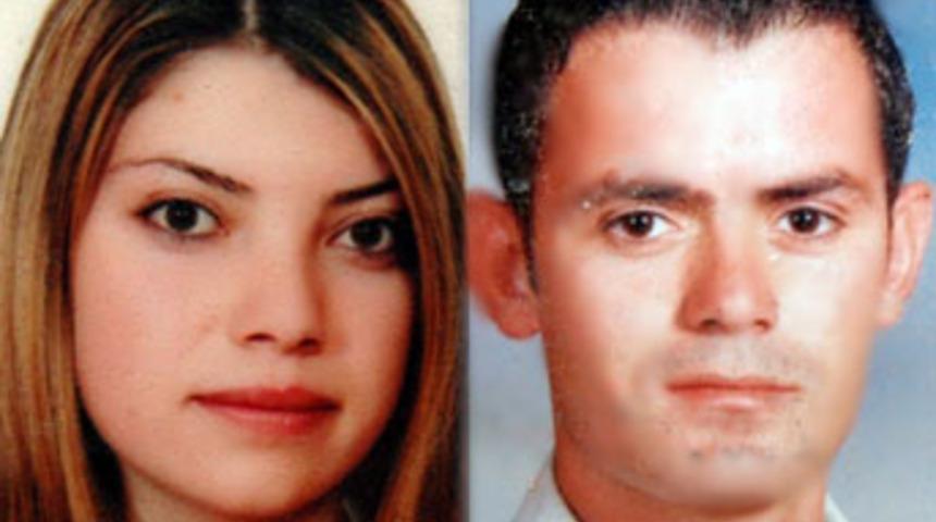 Yeni evli &ccedil;ift trafik kurbanı oldu