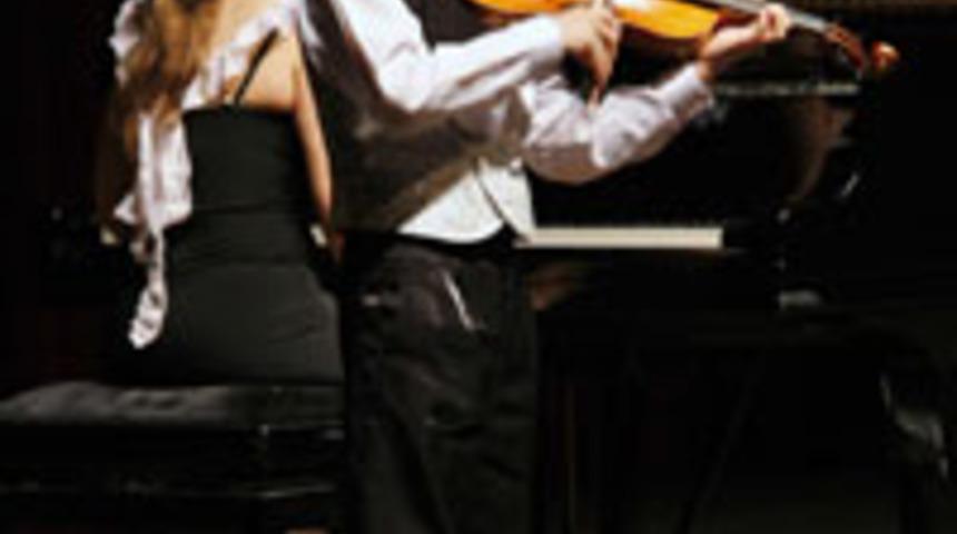 Gen&ccedil; yeteneklerden b&uuml;y&uuml;k performans