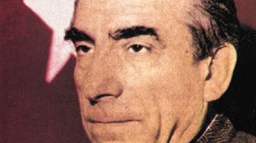 Alpaslan T&uuml;rkeş'e duygusal anma