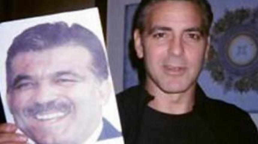 Bıyık bıraktı, G&uuml;l'e benzedi!