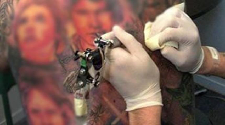 Sırtındaki d&ouml;vmeyi 150 bin avroya sattı