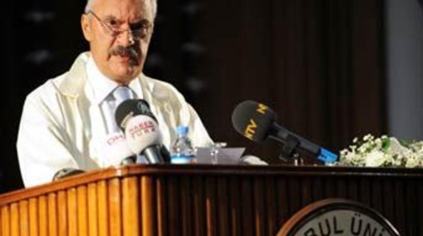 İ&Uuml; rekt&ouml;r&uuml;nden sert a&ccedil;ıklamalar