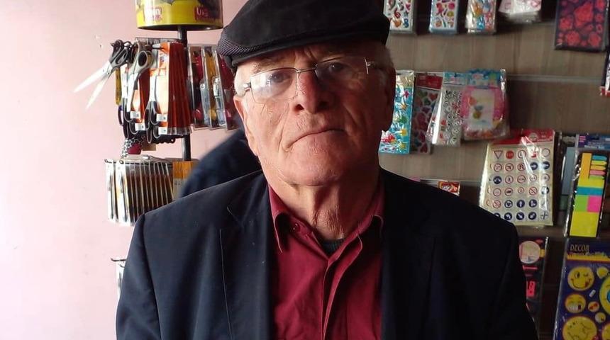 Gece tarlayı sulamak için evden ayrılmıştı... Köy muhtarı aracında ölü bulundu