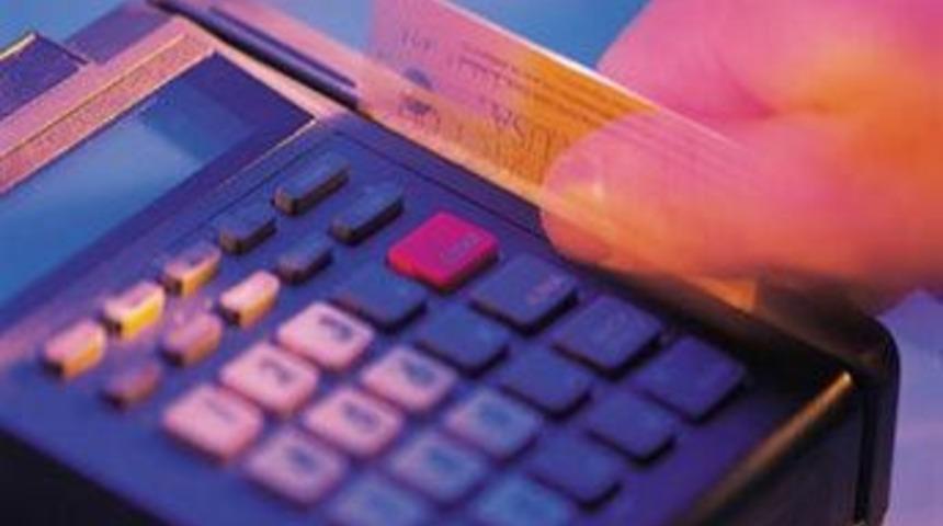 Kart bor&ccedil;luları &ccedil;ığ gibi b&uuml;y&uuml;yor!