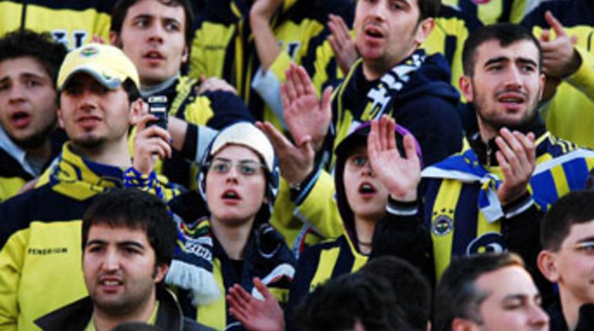 Fenerliler'den ''Takım ligden &ccedil;ekilsin'' isteği