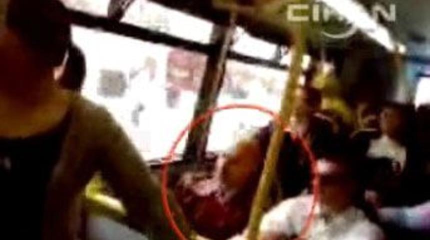 Turhan &Ccedil;&ouml;mez İngiltere'de g&ouml;r&uuml;nt&uuml;lendi