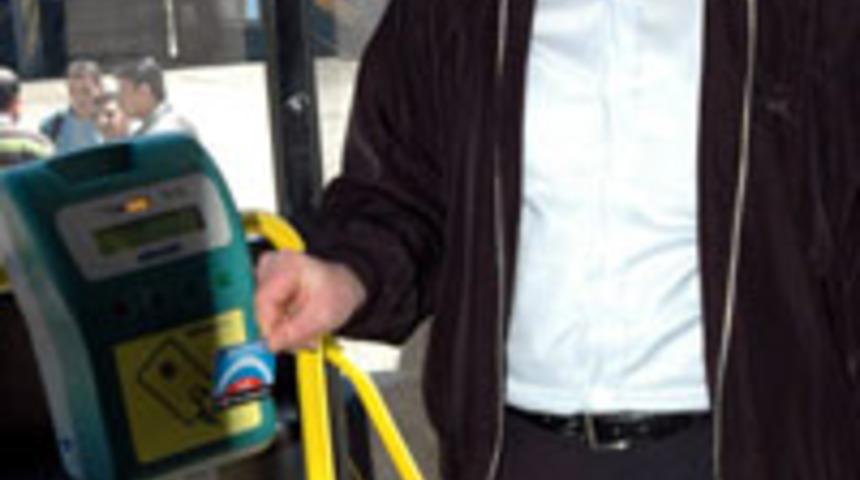 Otob&uuml;slerde akıllı kart sistemine ge&ccedil;ildi
