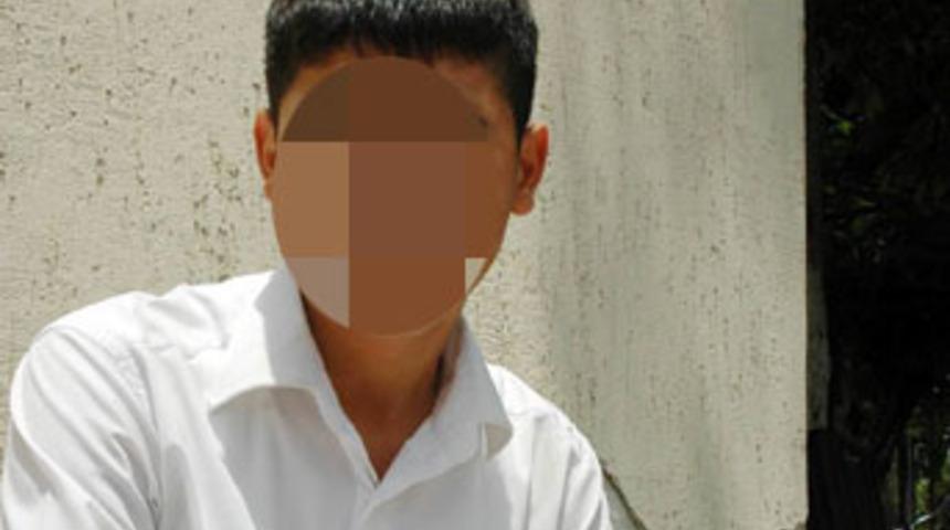 Lise &ouml;ğrencisinin gasp oyunu