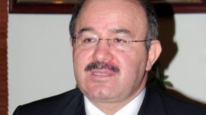 &Ccedil;elik: Bana g&ouml;re de kamera pedagojik değil