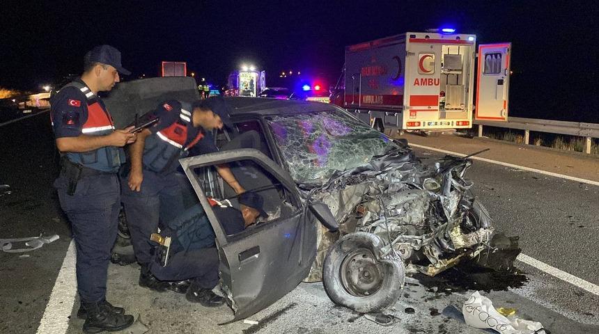 Aksaray’da zincirleme trafik kazası: 2 ölü, 12 yaralı