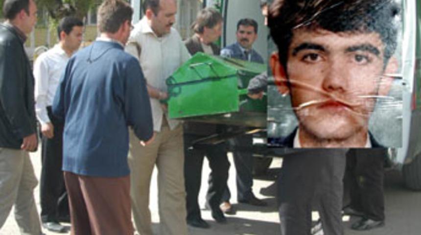 Nişanlısını almaya giderken &ouml;ld&uuml;r&uuml;ld&uuml;