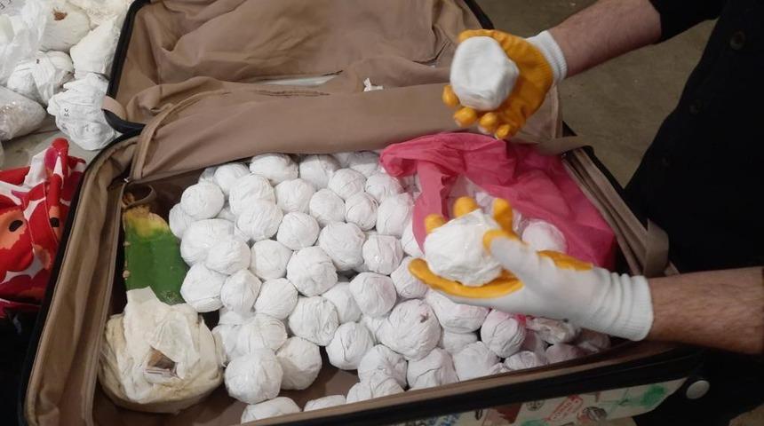 Sarp Sınır Kapısı&rsquo;nda 2 bin 850 adet kakt&uuml;s ele ge&ccedil;irildi